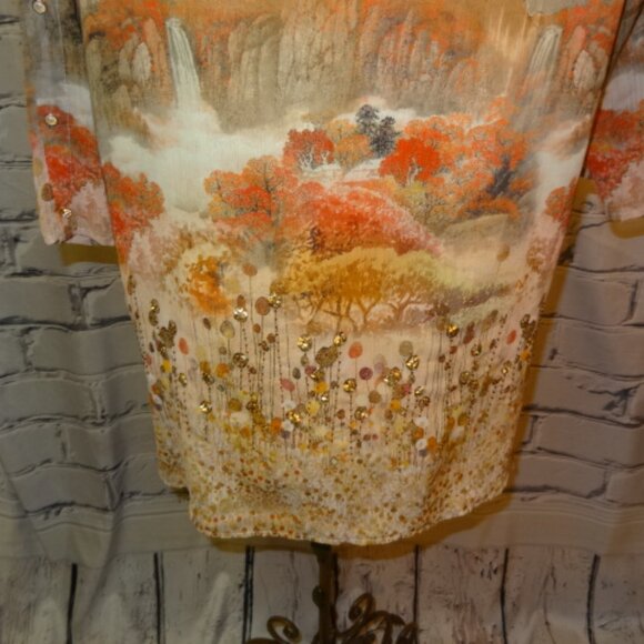 V Christina Multi-Color Print Tunic w/Pretty Embellishments, NWOT - Picture 4 of 10